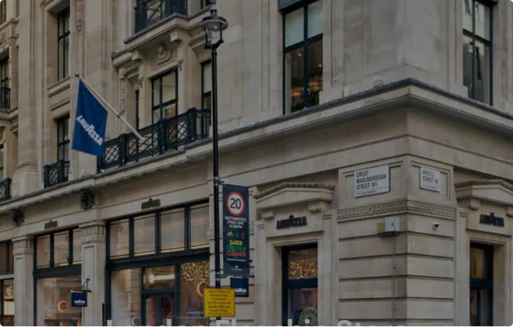 Flagship Store i London